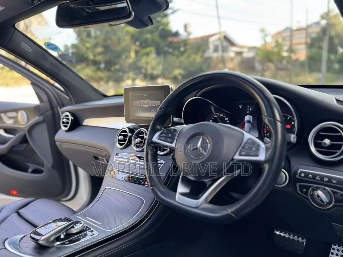 Mercedes-Benz GLC-Class 2019 White