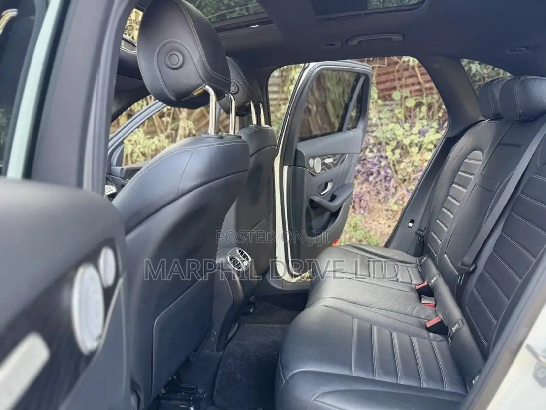 Mercedes-Benz GLC-Class 2019 White