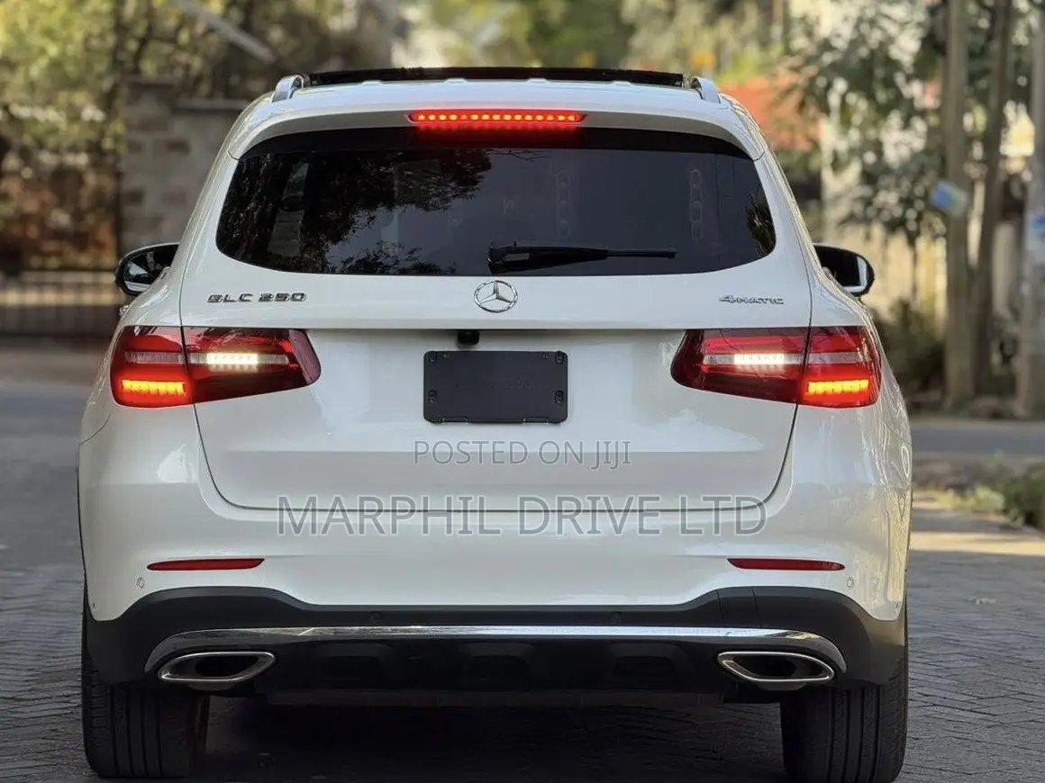 Mercedes-Benz GLC-Class 2019 White