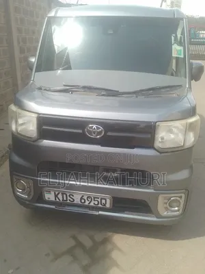 Toyota Pixis Mega 2017 Gray