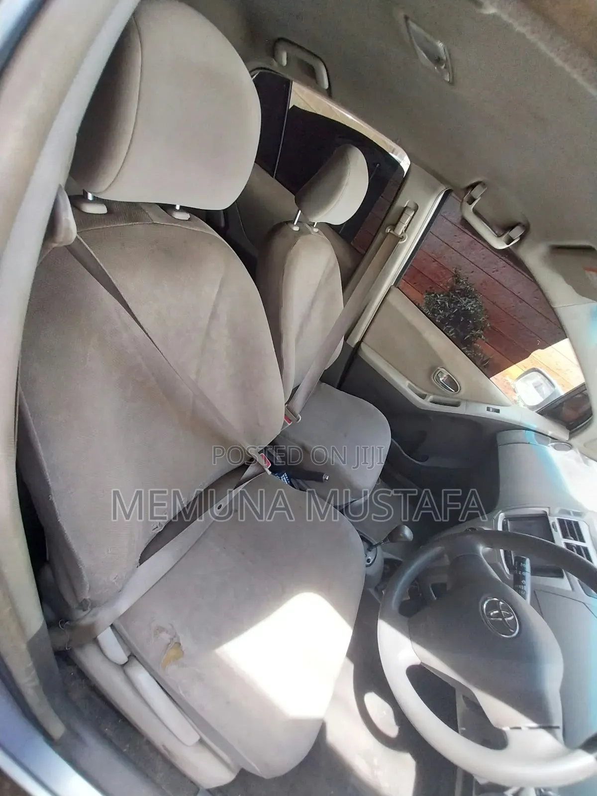 Toyota Vitz 2008 Silver