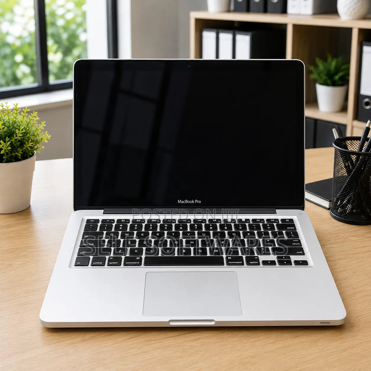 Laptop Apple MacBook Pro 8GB Intel Core i7 SSD 256GB