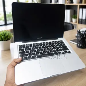 Laptop Apple MacBook Pro 8GB Intel Core i7 SSD 256GB