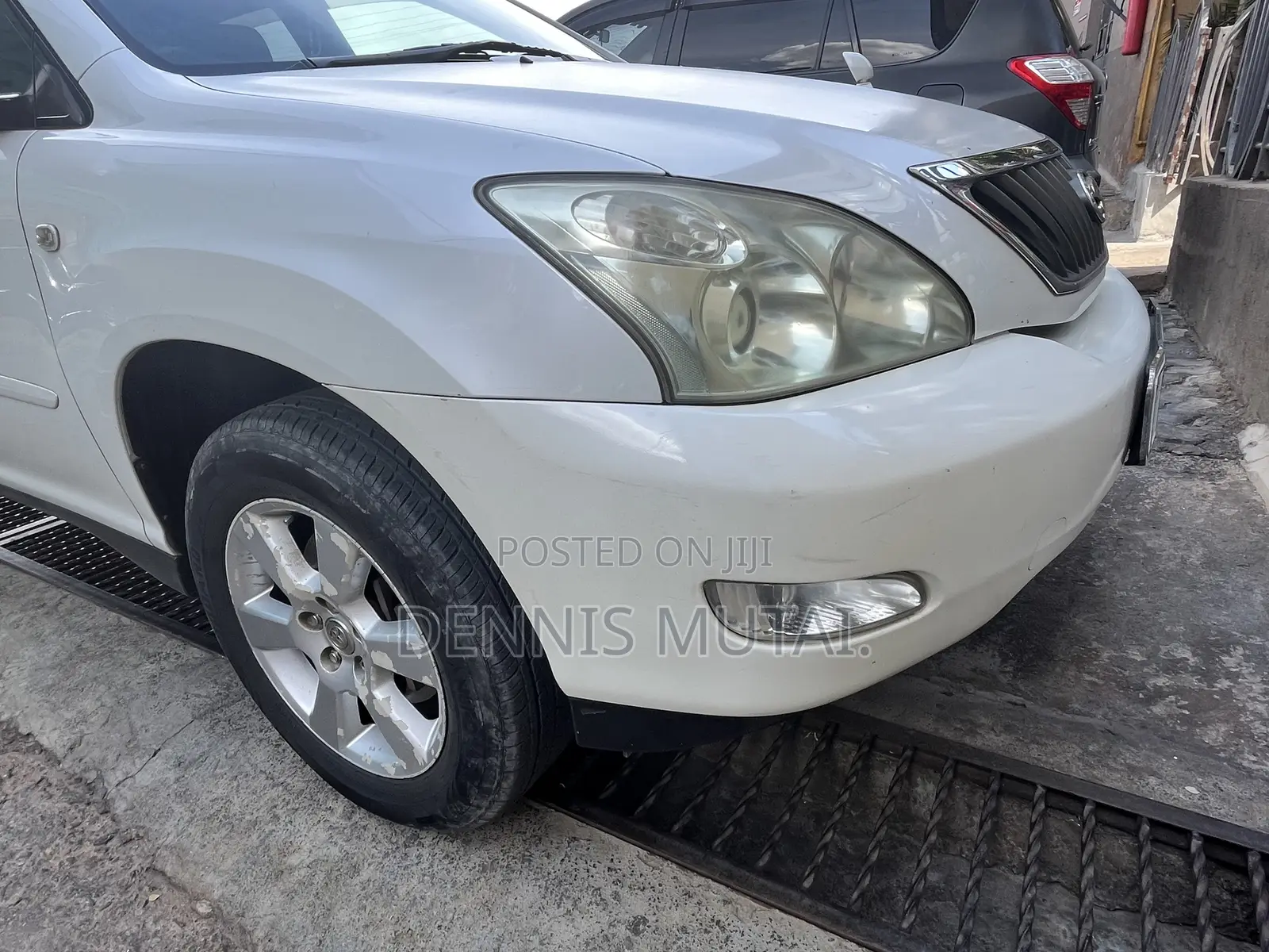 Toyota Harrier 2.4 2012 White