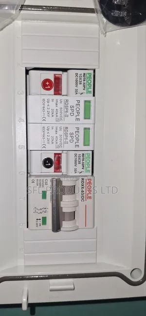 8-Way Solar PV Combiner Box With String Protection