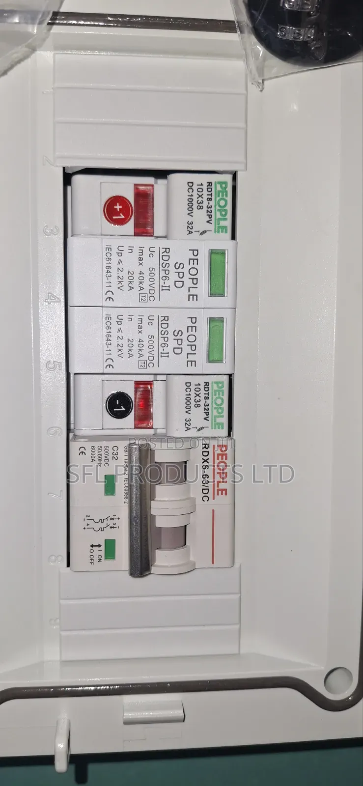 8-Way Solar PV Combiner Box With String Protection