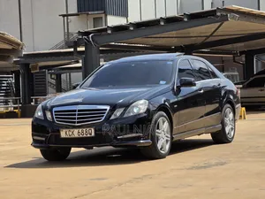Mercedes-Benz E250 2015 Black