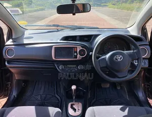 Toyota Vitz 2013