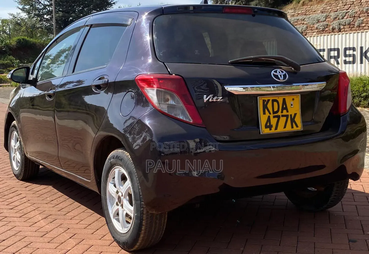 Toyota Vitz 2013