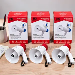 Durable Ergonomic Build Portable Megaphone Bull Horns