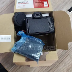 Canon EOS M50 Mark II Mirrorless Digital Camera 15-45mm Lens(open Box)