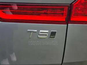 Volvo XC60 T5 R-Design AWD 2018 Gray