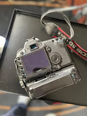 Selling a Digital Camera