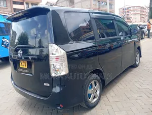 Toyota Voxy 2012 Black