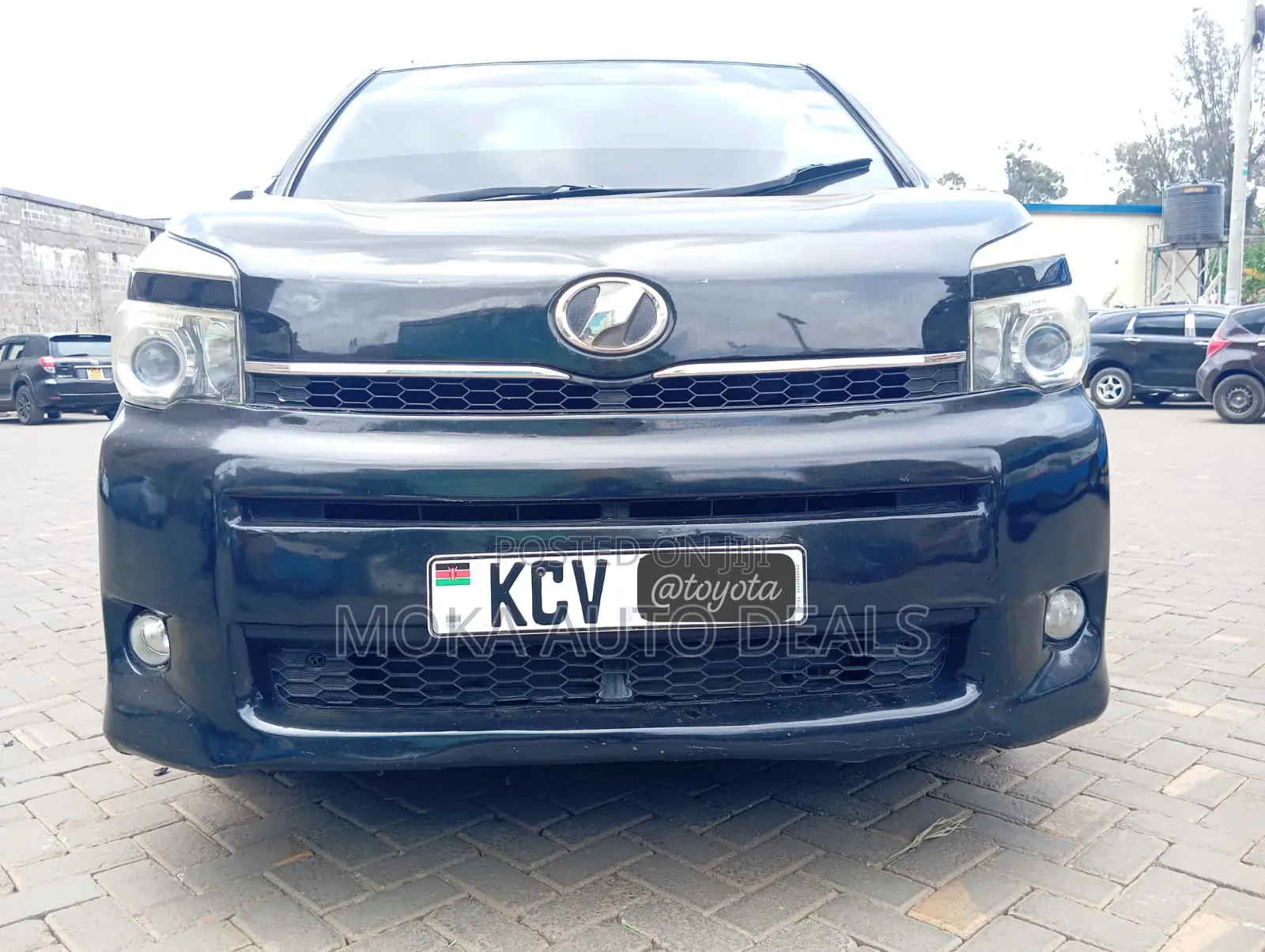 Toyota Voxy 2012 Black