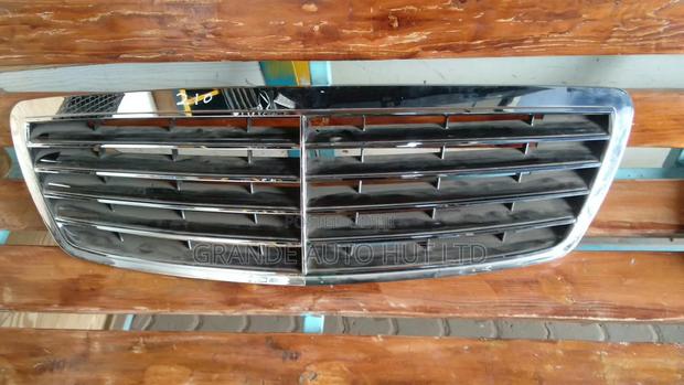 Mercedes W210/W211 Grill - thumbnail 4