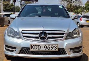 Mercedes-Benz C200 2014 Silver