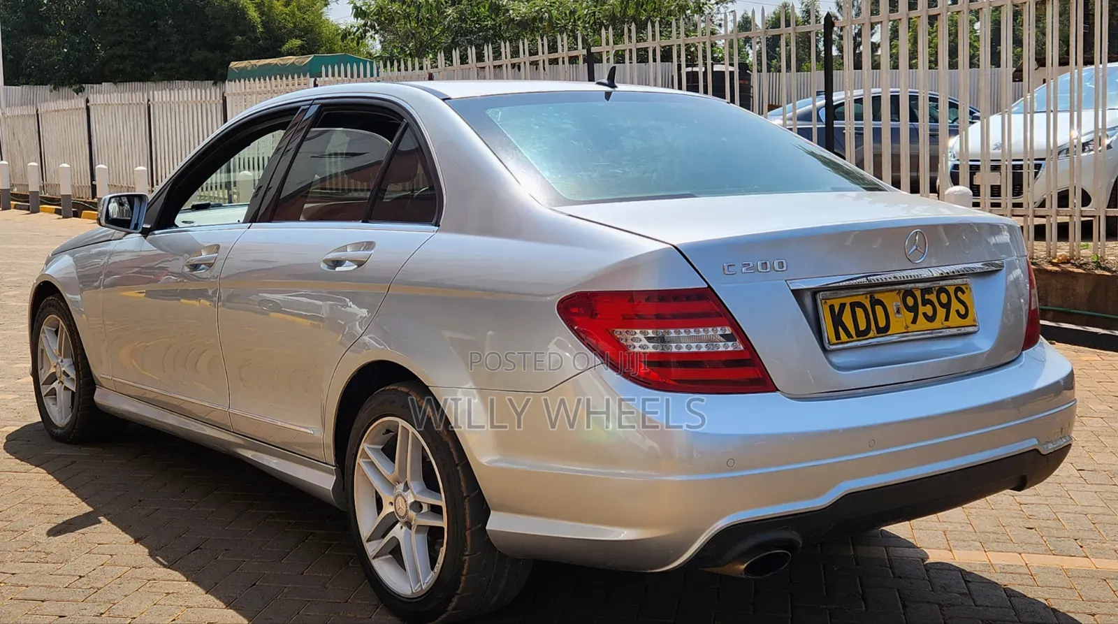 Mercedes-Benz C200 2014 Silver