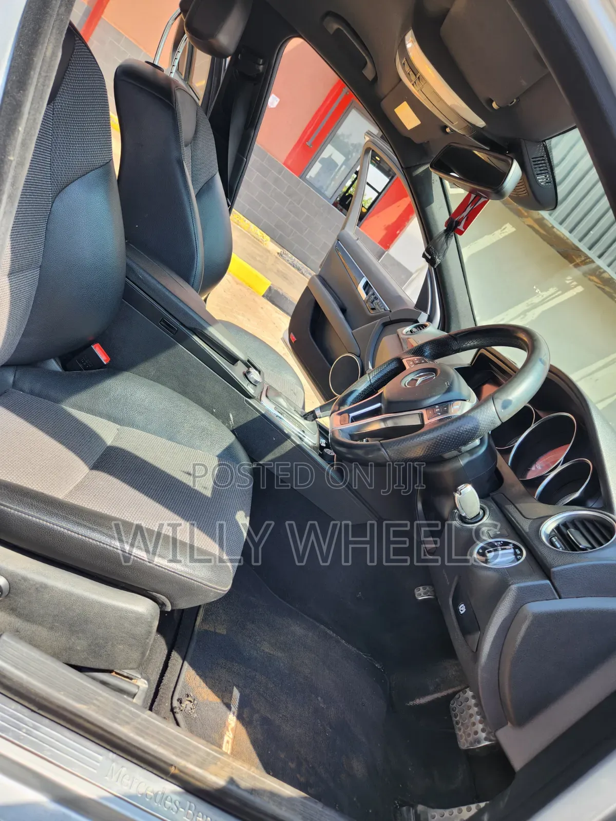 Mercedes-Benz C200 2014 Silver