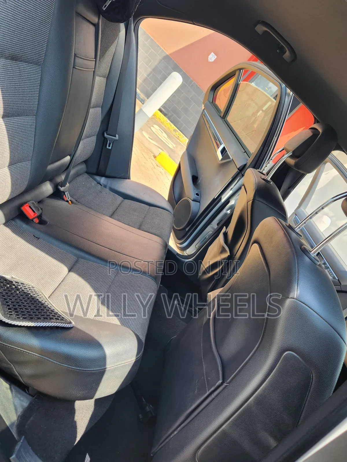 Mercedes-Benz C200 2014 Silver