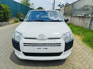 Toyota Probox 1.5 DX 4WD 2019 White