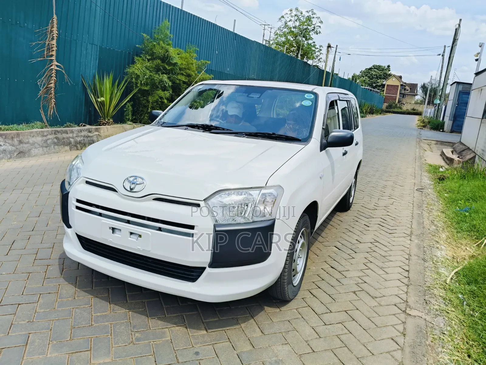 Toyota Probox 1.5 DX 4WD 2019 White
