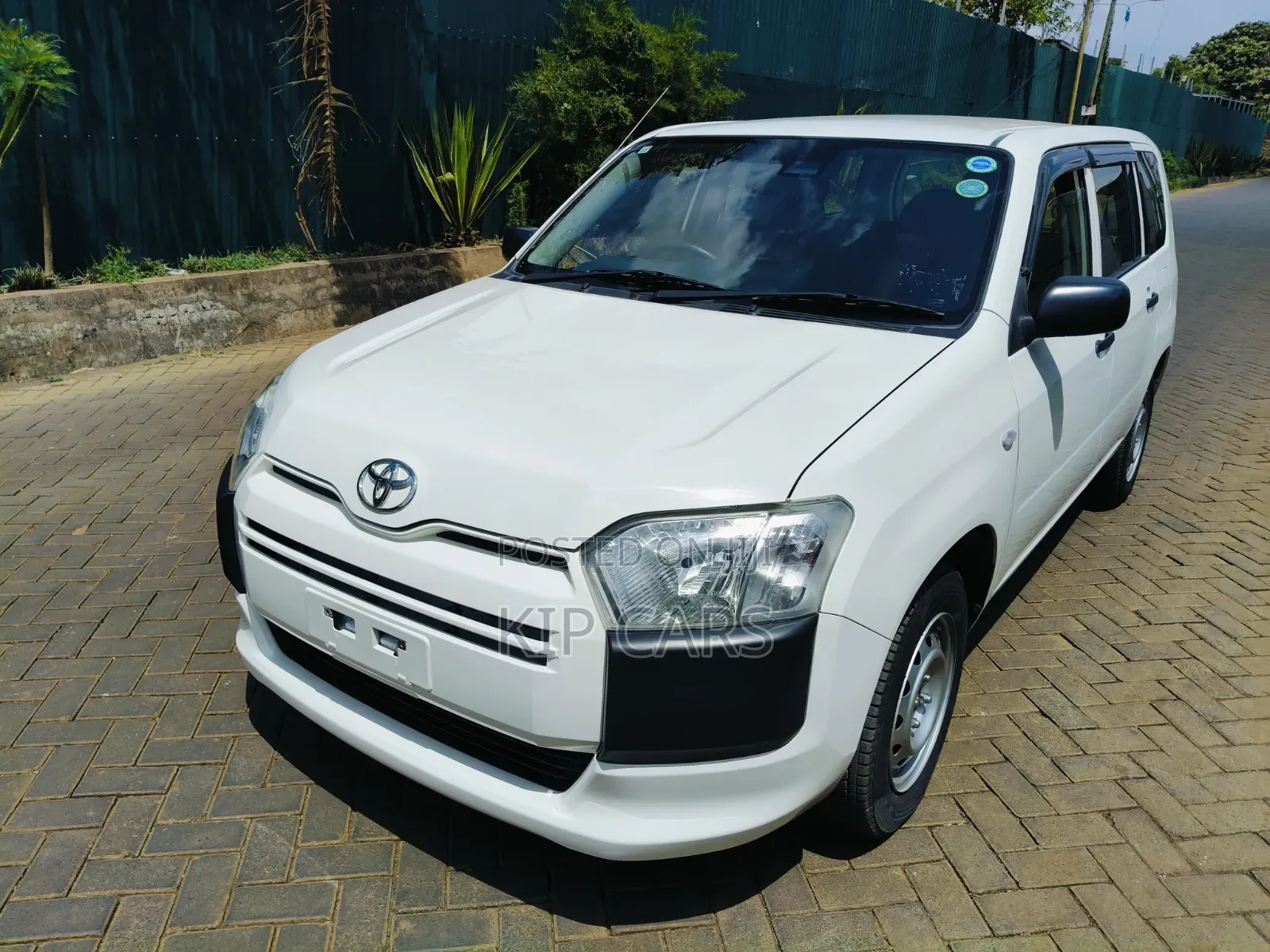 Toyota Probox 1.5 DX 4WD 2019 White