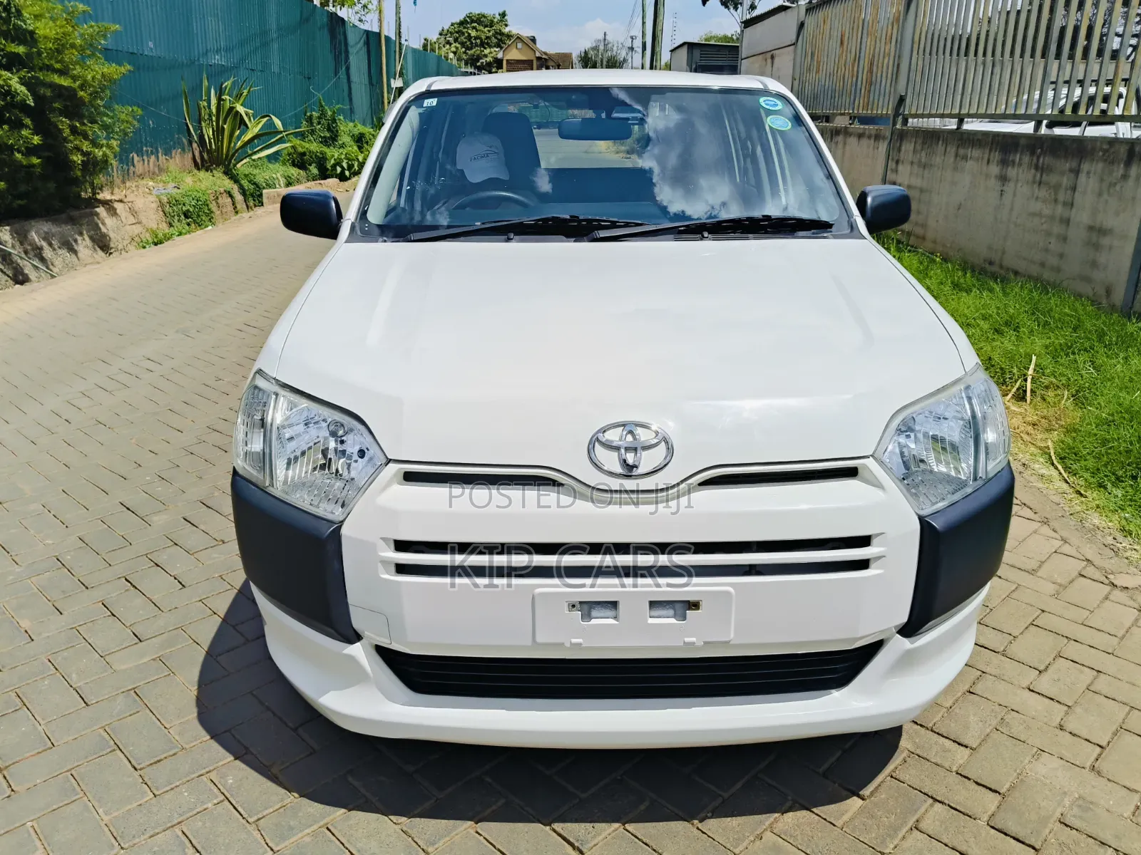 Toyota Probox 1.5 DX 4WD 2019 White