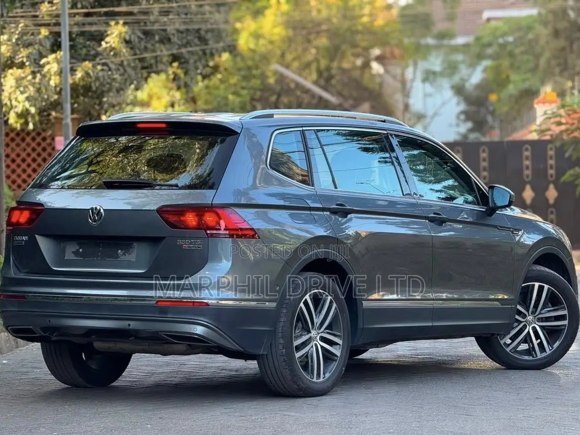 Volkswagen Tiguan 2.0T S AWD 4MOTION 2019 Gray