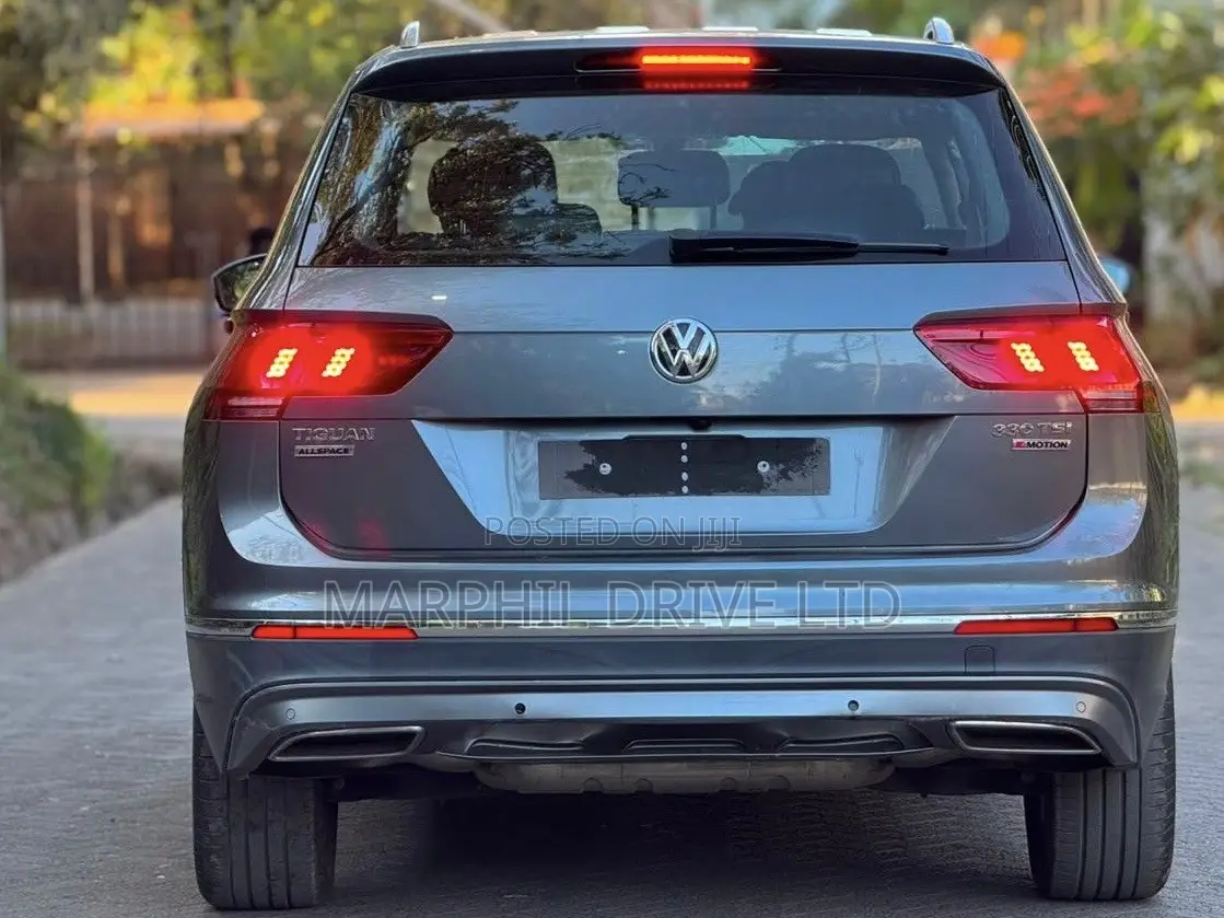 Volkswagen Tiguan 2.0T S AWD 4MOTION 2019 Gray