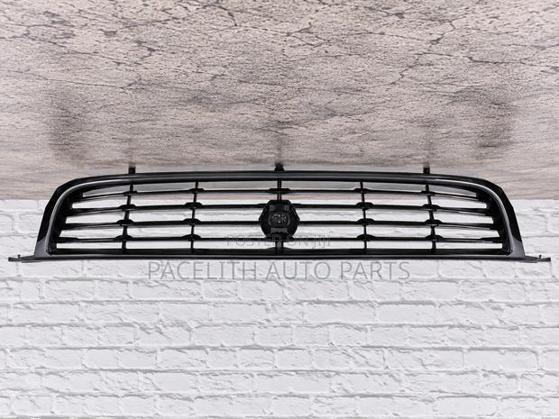Grille Toyota Corolla Ae 111 1998 - thumbnail 2