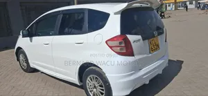 Honda Fit 2010 White