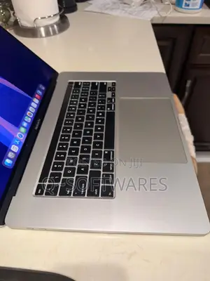 Laptop Apple MacBook Pro 2019 32GB Intel Core i7 SSD 512GB