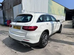 Mercedes-Benz GLC-Class 2019 White