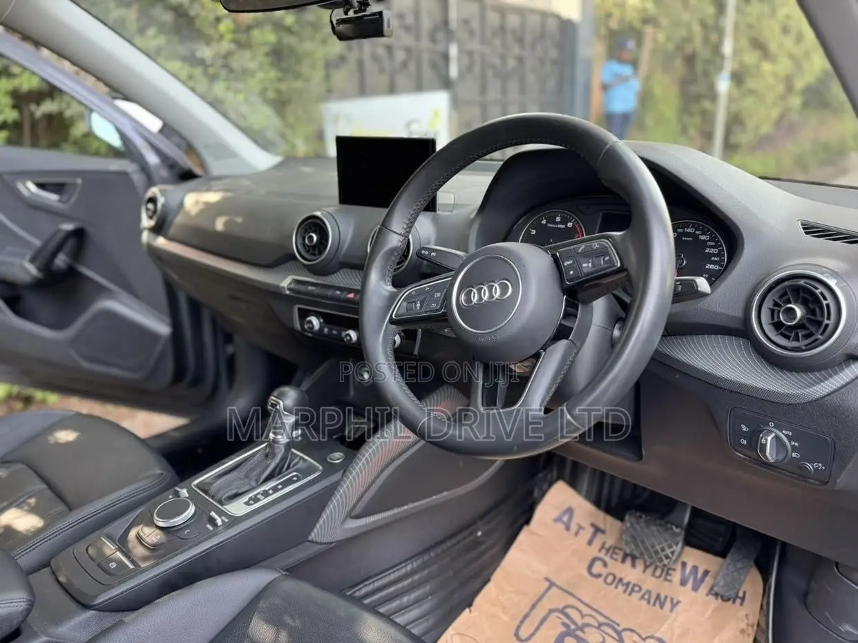 Audi Q2 2019 Gray
