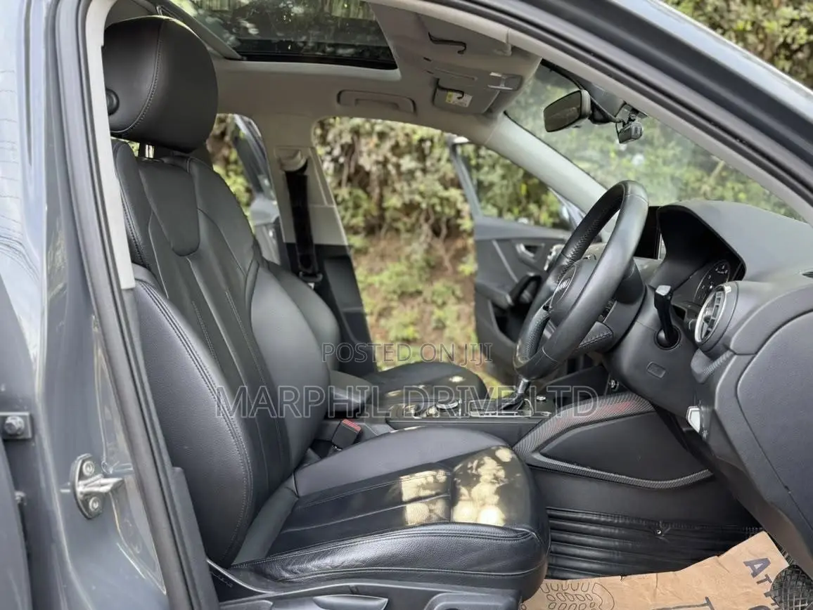 Audi Q2 2019 Gray
