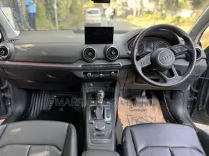 Audi Q2 2019 Gray