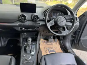 Audi Q2 2019 Gray