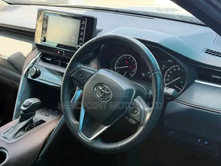 Toyota Harrier 2020 Silver