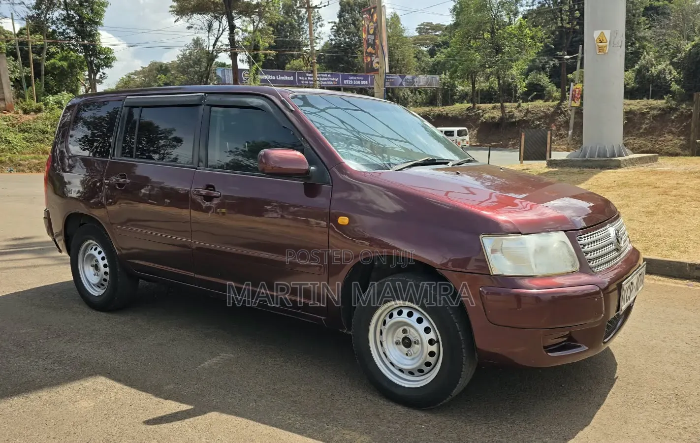 Toyota Succeed 2011 Maroon