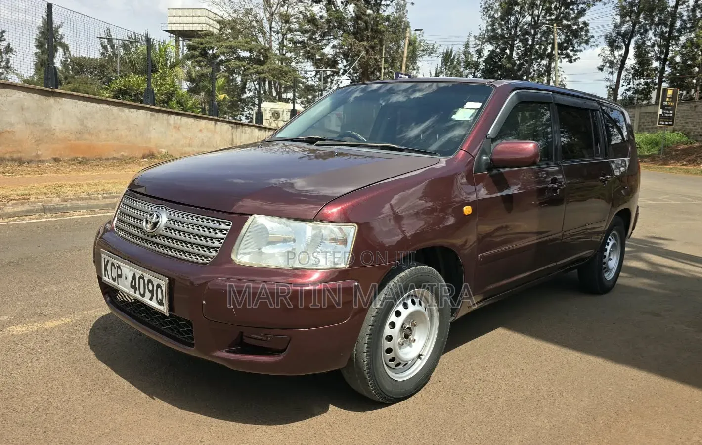 Toyota Succeed 2011 Maroon