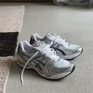 Asics Gel Kayano 14
