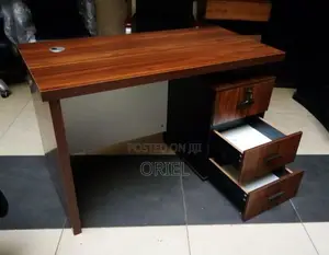 High-Quality 1400mm Executive Office Desk.
