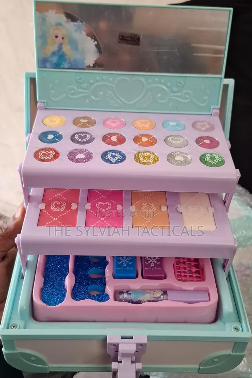 Frozen Makeup Kit