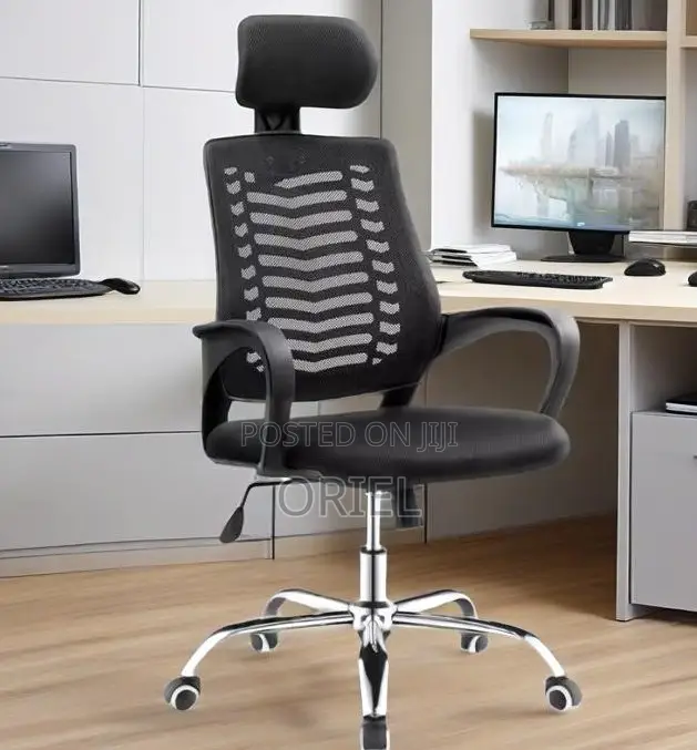 Adjustable Headrest Ergonomic Office Swivel Chair