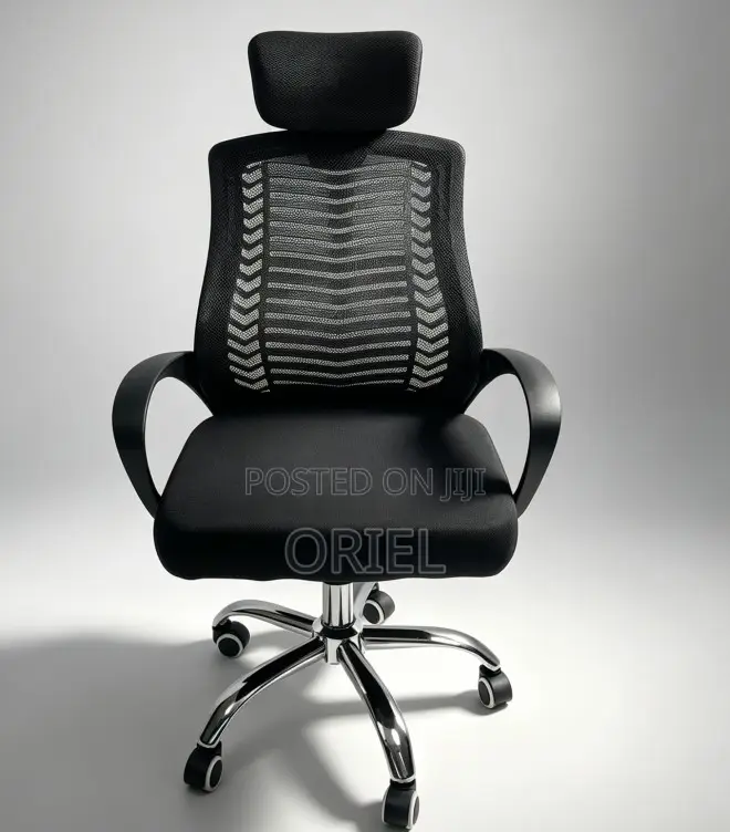 Adjustable Headrest Ergonomic Office Swivel Chair