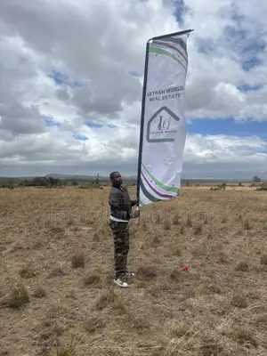 Selling for 750,000 in Cash, in Naivasha, 50 by 100 Plots