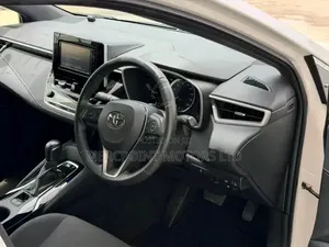 Toyota Corolla 2019 White