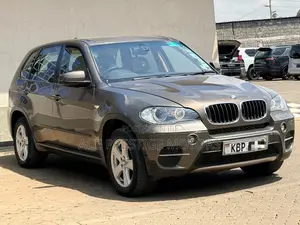 BMW X5 M 2010 Gold
