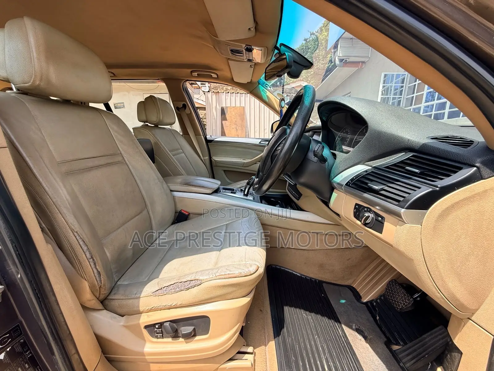 BMW X5 M 2010 Gold